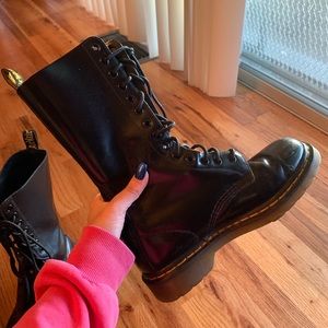 High Rise Dr. Martens / Doc Martens